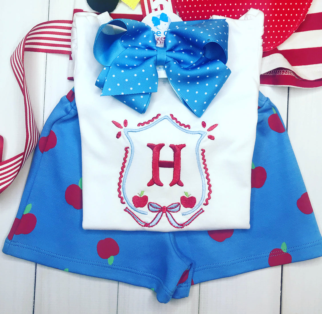 Apple Bow Crest Shirt